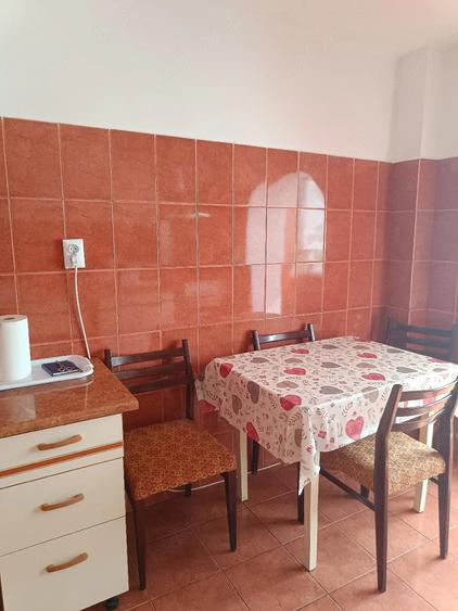 inchiriez apartament 2 camere, etaj3 4, - 6