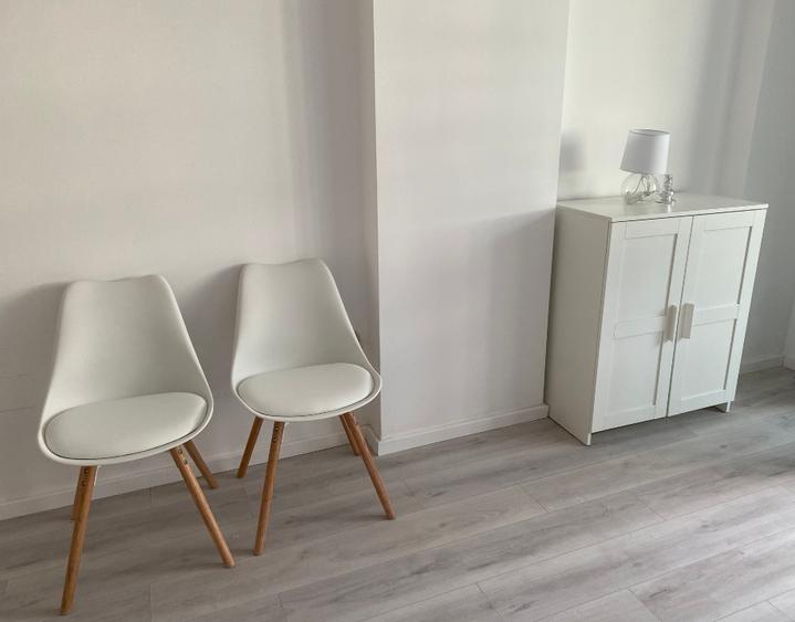 Apartament cu 2 camere semidecomandat în Florești