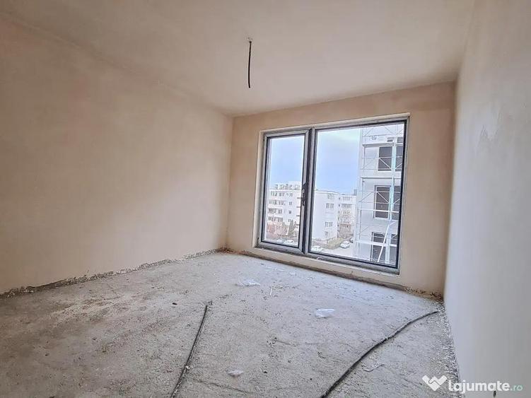 Apartament cu 2 camere semidecomandat în Între Lacuri