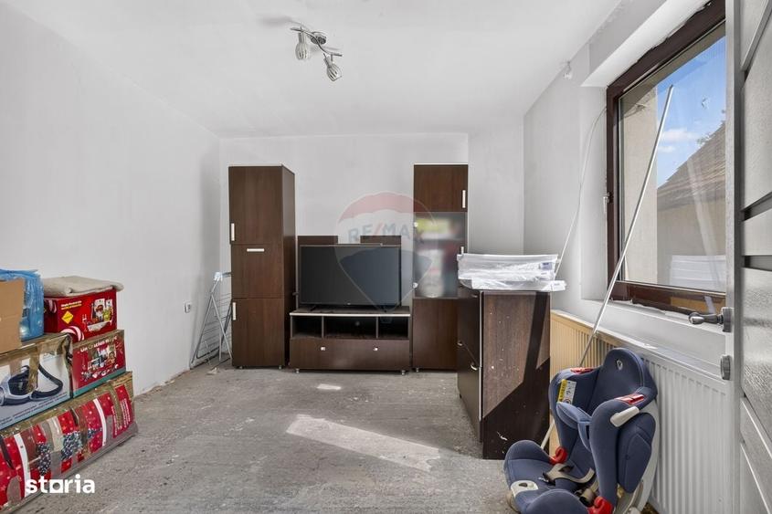 Casă cu 4 camere în Central