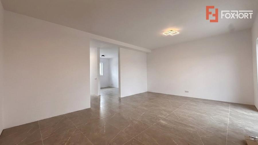Duplex cu 4 camere cu Canalizare în Moșnița Nouă