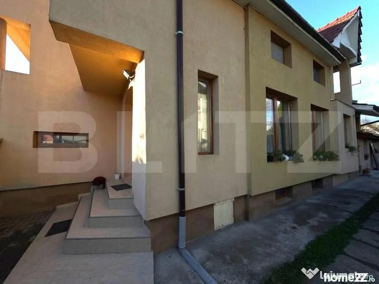 Casă cu 7 camere cu Teren 776 Mp în Păulești