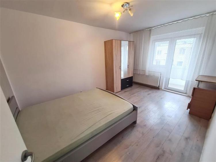 Apartament cu 2 camere decomandat în Astra