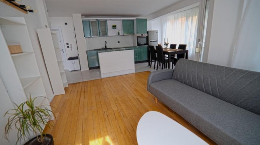 Apartament cu 2 camere decomandat în Rulmentul