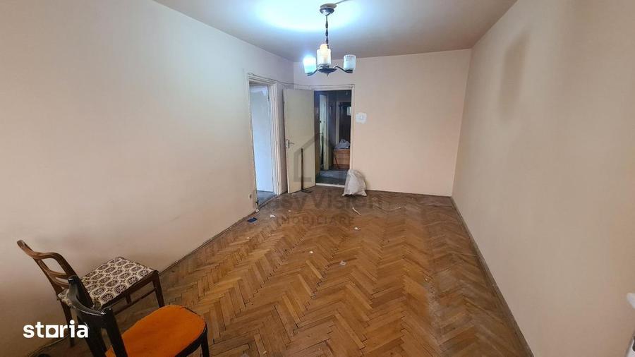 2 Camere Semidecomandat | Piata Iancului | Sector 2 | Metrou | Bloc Re - 18