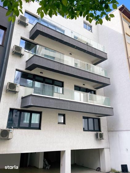 Casă cu Teren 240 Mp în Cișmigiu