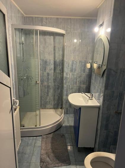 Apartament cu 3 camere decomandat, mobilat în Balș