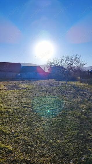 Teren de 800 mp, în Dumbrava