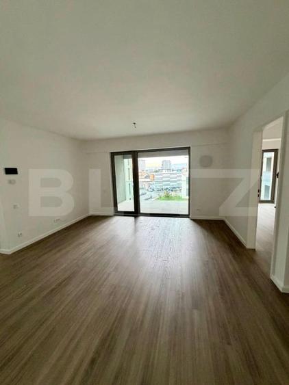 Apartament cu 3 camere semidecomandat în Semicentral