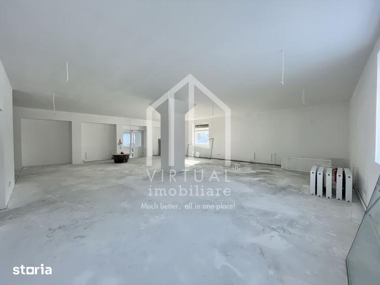 Spațiu comercial, de 2,798 mp, în Central