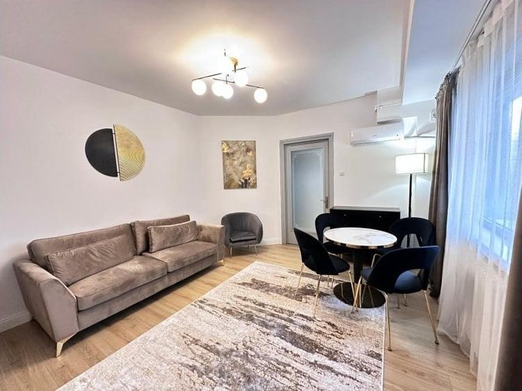 Apartament cu 2 camere în Victoriei