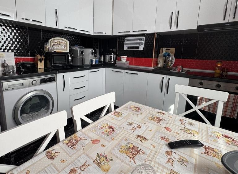 Apartament cu 3 camere decomandat în Ultracentral
