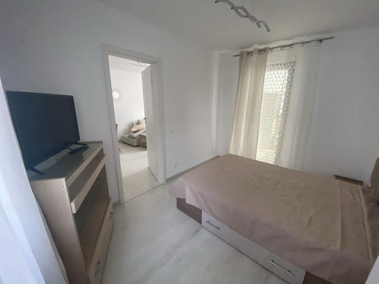 Apartament cu 2 camere semidecomandat în Găvana