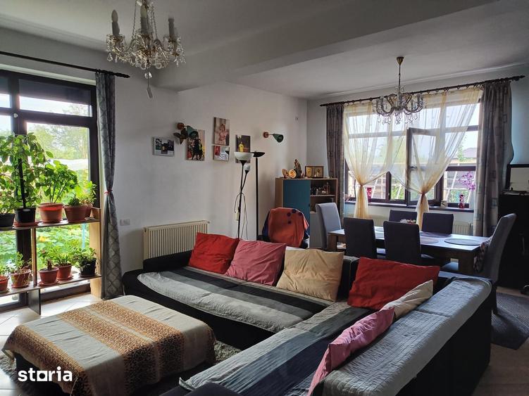 Casă cu 4 camere cu Teren 250 Mp în Crevedia