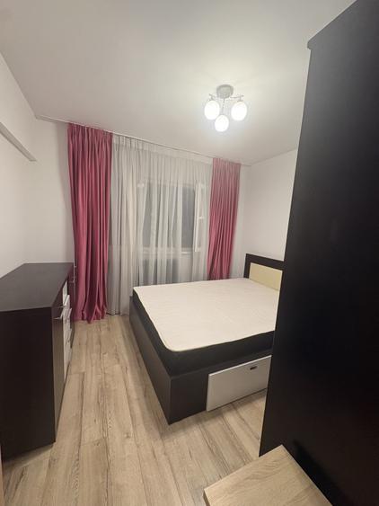 Apartament cu 3 camere decomandat, mobilat în Drumul Taberei