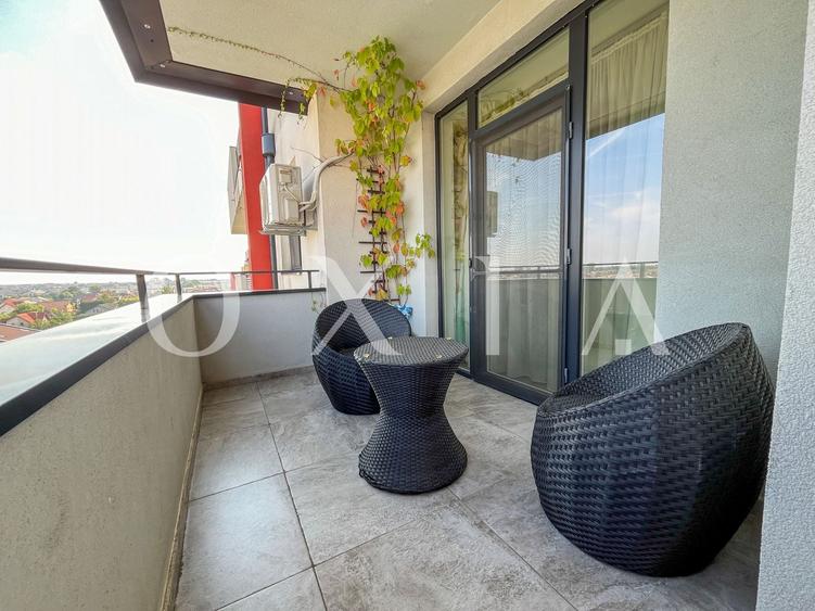Apartament cu 3 camere semidecomandat, mobilat în Girocului