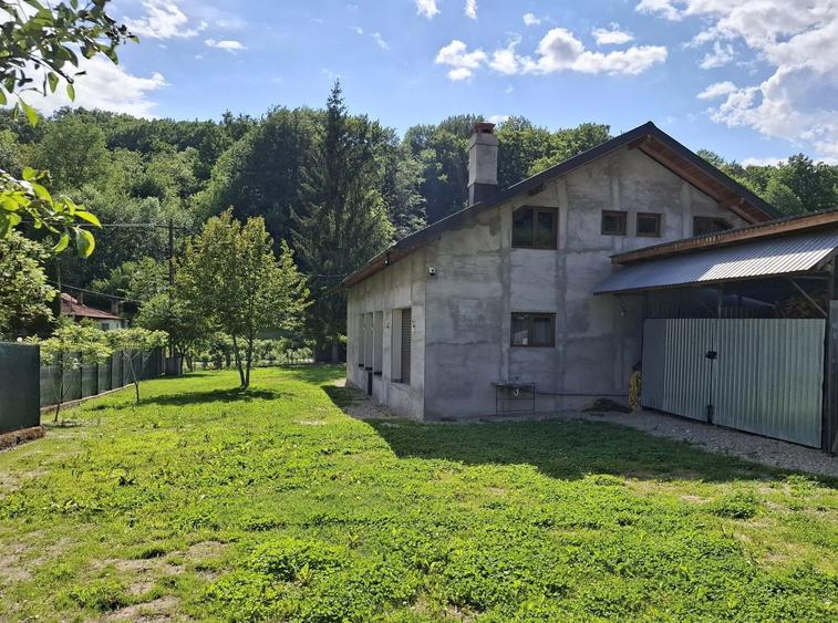 Casa in Babana judetul Arges - 3