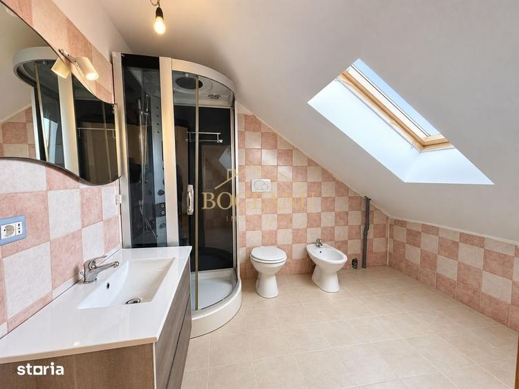 Apartament cu 3 camere semidecomandat în Neptun