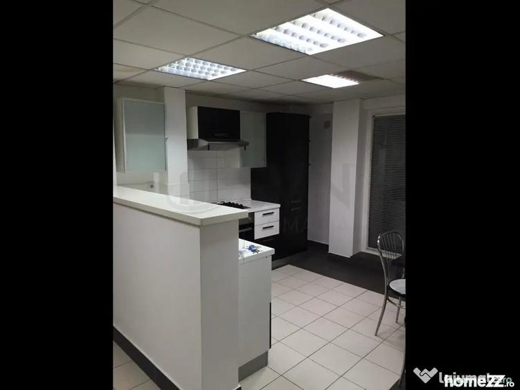 Apartament cu 2 camere decomandat, mobilat în Victoriei