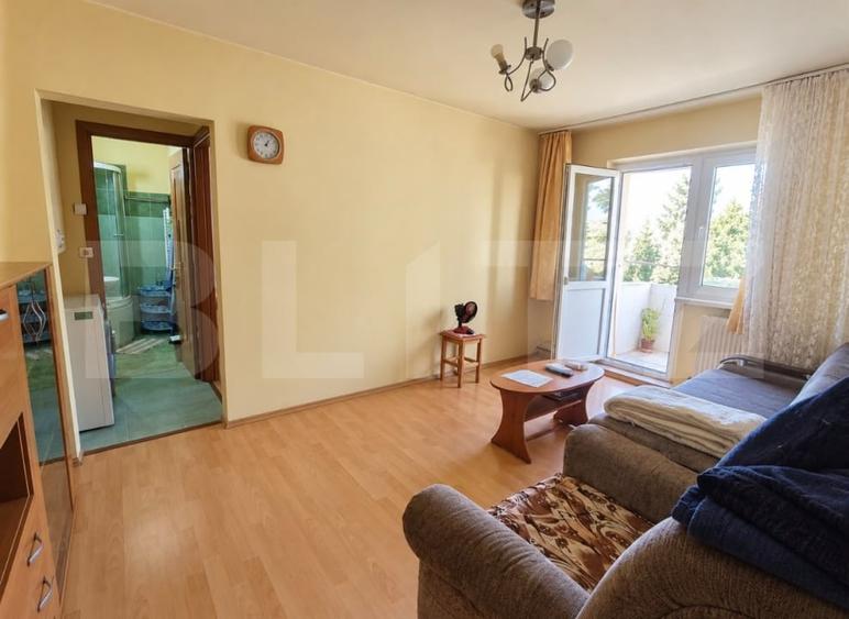 Apartament 3 camere de vanzare, 46 mp, zona Micro 15 - 2