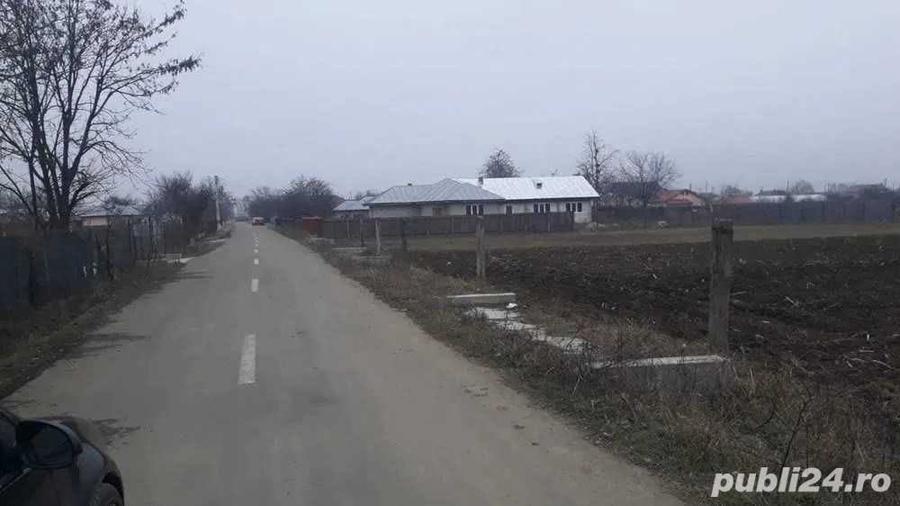 Teren de 2000 mp, în Central