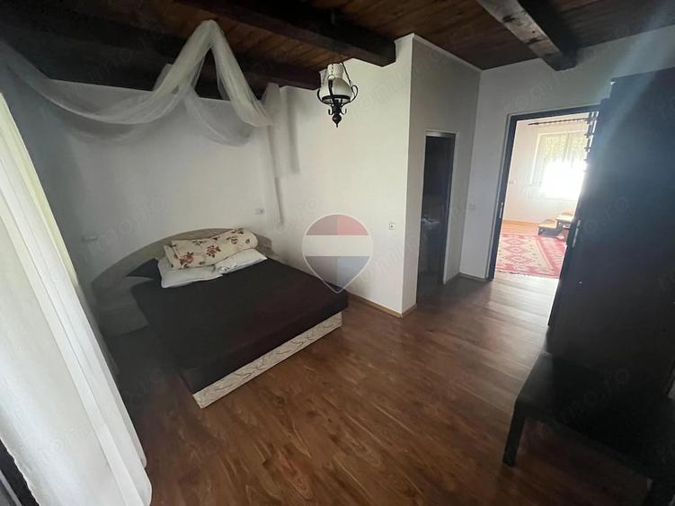 Casă cu 6 camere cu Teren 132716 Mp în Teceu Mic