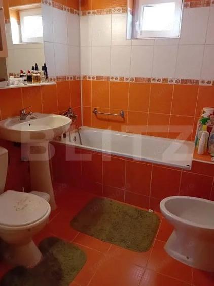 Casă cu 4 camere cu Teren 459 Mp în Central