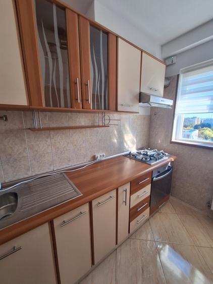 Apartament cu 3 camere nedecomandat în Iancului