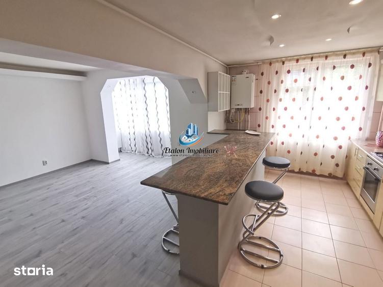 Apartament cu 2 camere decomandat în Sud