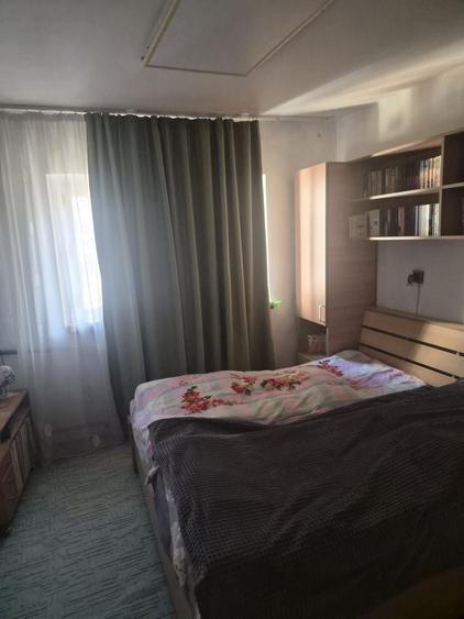 Apartament cu 3 camere semidecomandat, mobilat în Girocului