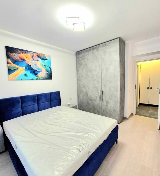 Apartament cu 2 camere, mobilat în Apărătorii Patriei