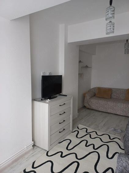 Garsonieră decomandată în Cornitoiu