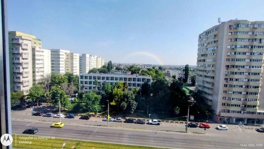 Apartament cu 3 camere decomandat în Costin Georgian