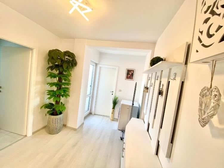 Apartament cu 2 camere decomandat, mobilat în Bucium