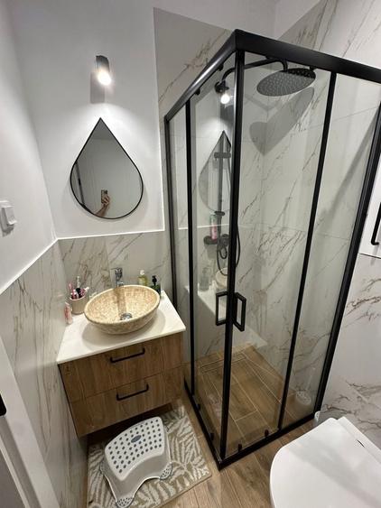 Apartament cu 3 camere în Florești