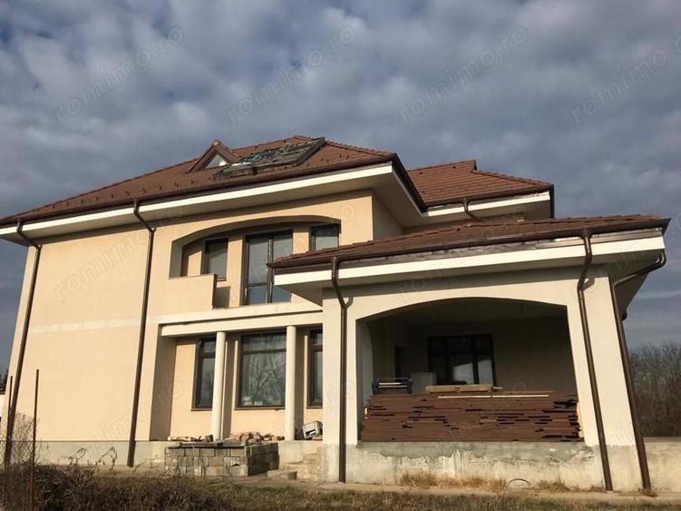 Teren de 4257 mp, în Ciolpani