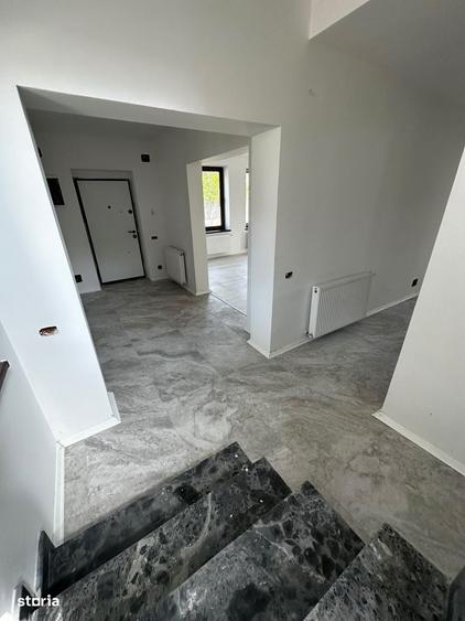 Casă cu 4 camere cu Teren 483 Mp în Corbeanca