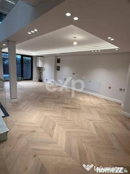 Apartament cu 4 camere în Sisești