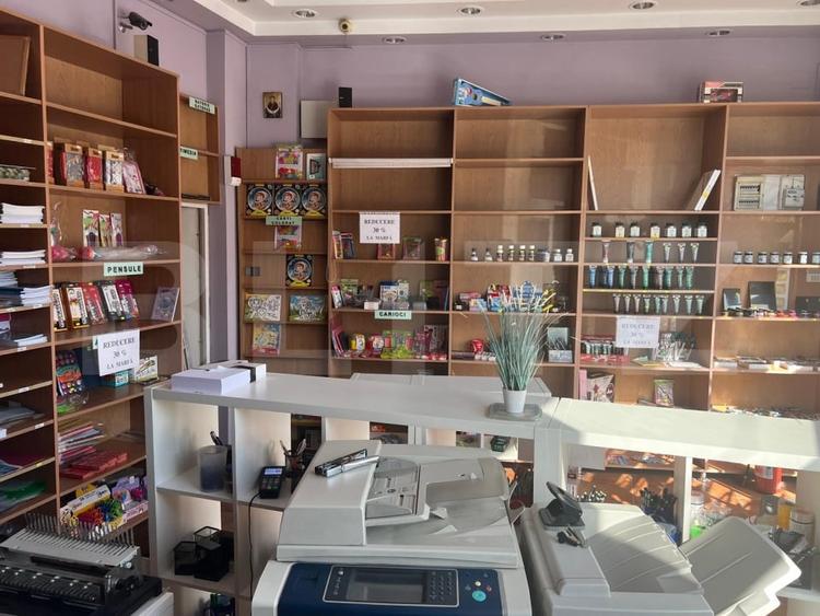 Spațiu comercial, de 32 mp, în Central