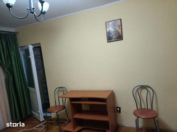 Garsonieră în Gară