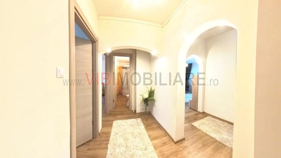 Apartament cu 3 camere decomandat în Vitan