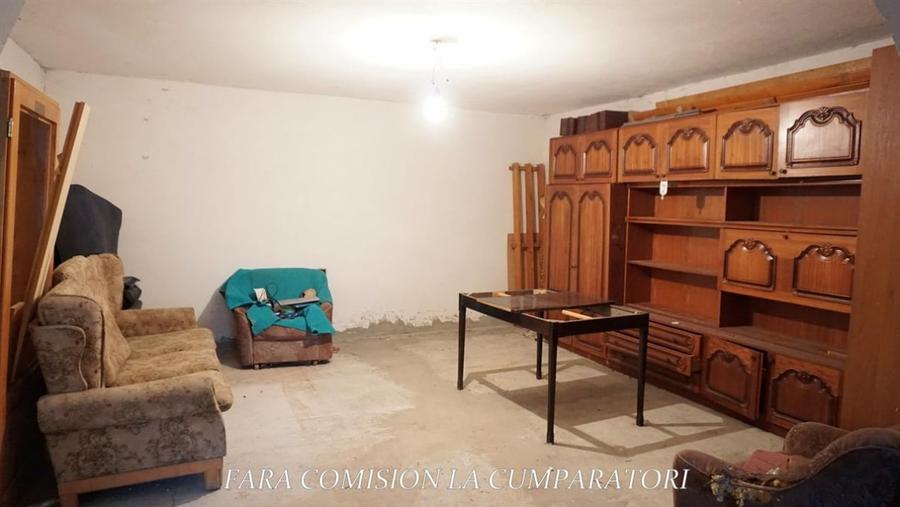 Casă individuală cu 10 camere cu Teren 4324 Mp în Călimănești