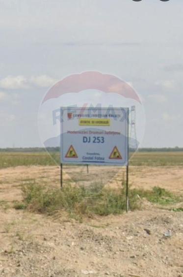 Proprietate specială, de 12,000 mp, în Umbrărești