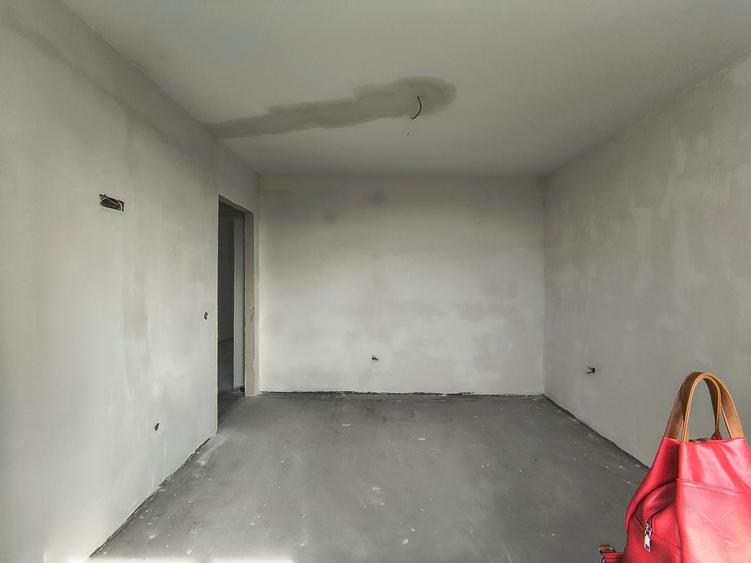 Apartament cu 2 camere semidecomandat în Tomis II