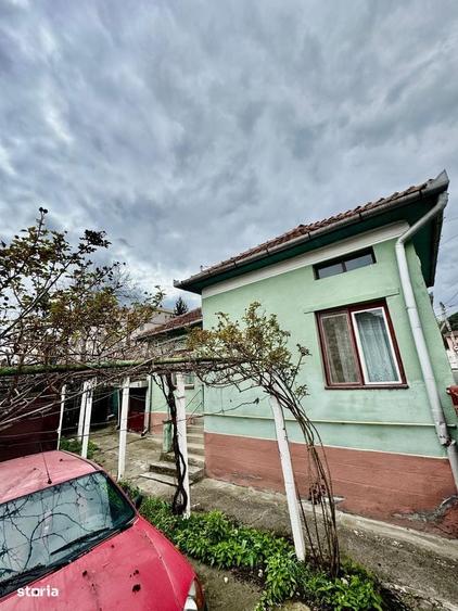 Casă cu 2 camere în Central