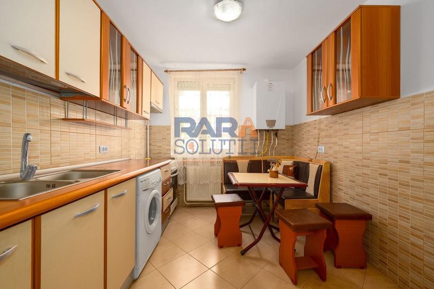 Apartament cu 3 camere decomandat în Central