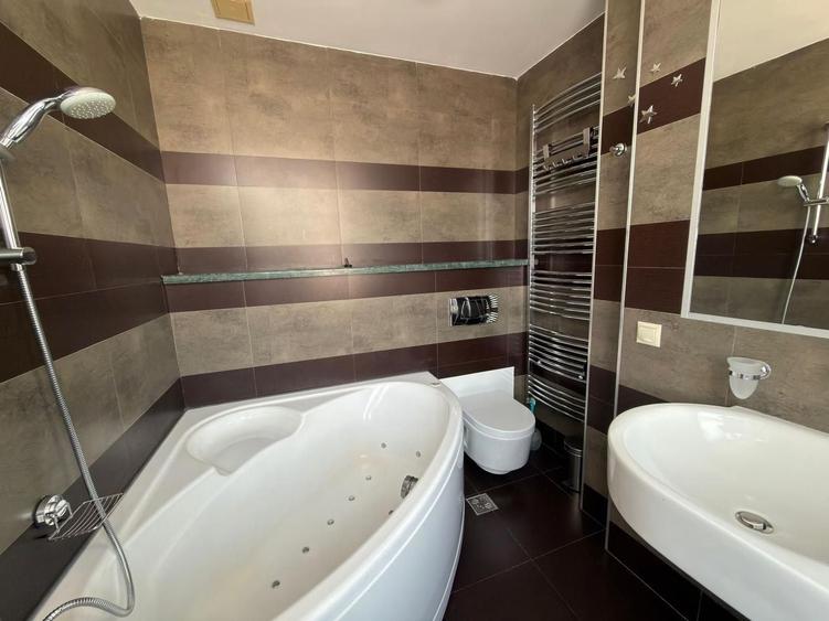 Apartament cu 3 camere în Iancu Nicolae
