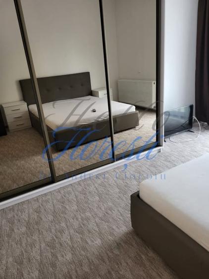 Apartament cu 3 camere decomandat în Florești