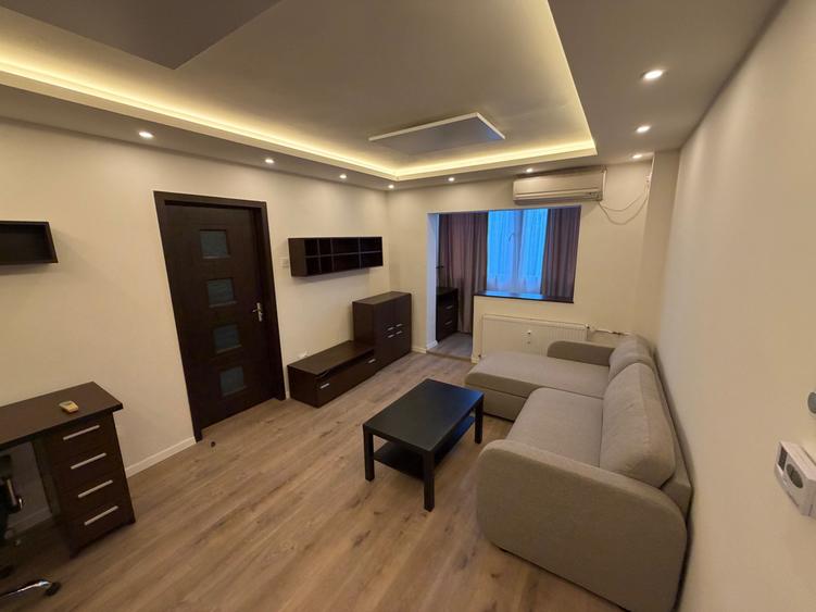 Apartament cu 2 camere semidecomandat în Lizeanu