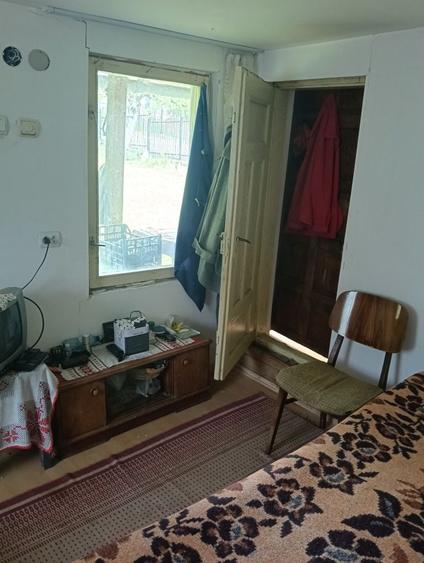 Casă cu 2 camere în Izvoarele